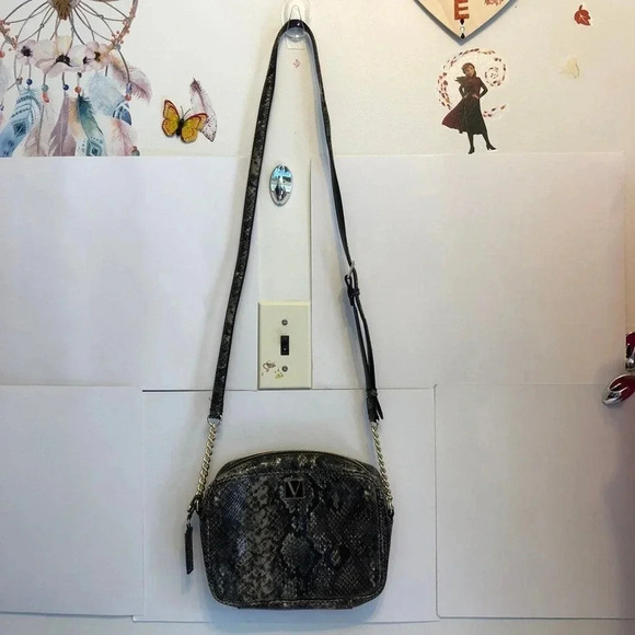 Y2K Victoria's Secret Snack skin crossbody purse - Picture 6 of 6